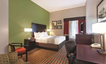 La Quinta Inn & Suites by Wyndham - Tampa South - Hizvo