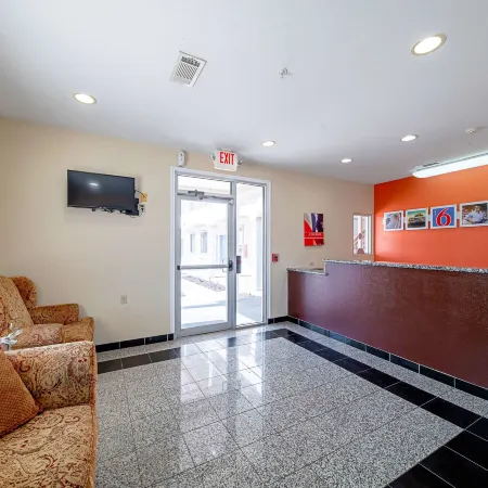 Motel 6 Rhome, TX