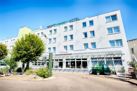 Achat Hotel Stuttgart Zuffenhausen Отели рядом с достопримечательностью «Унтерер Шлоссгартен»