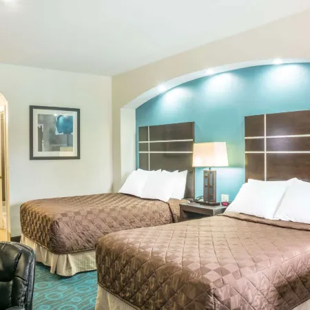 Days Inn by Wyndham Humble/Houston InterContinental Airport