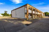 Econo Lodge Little Creek Hotels in Norfolk