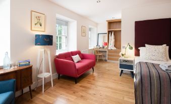 Mill House - Self Catering Sleeps 10