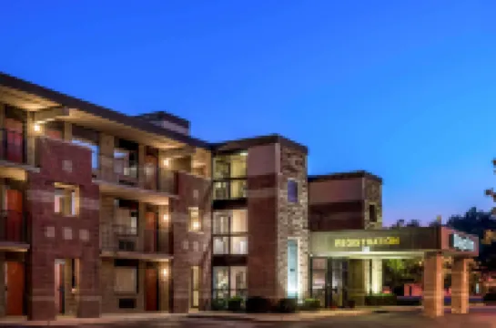 เดย์สอินน์ บายวินด์แฮม ไวน์แลนด์