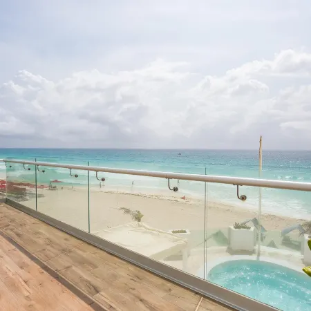 Oleo Cancun Playa All Inclusive Resort