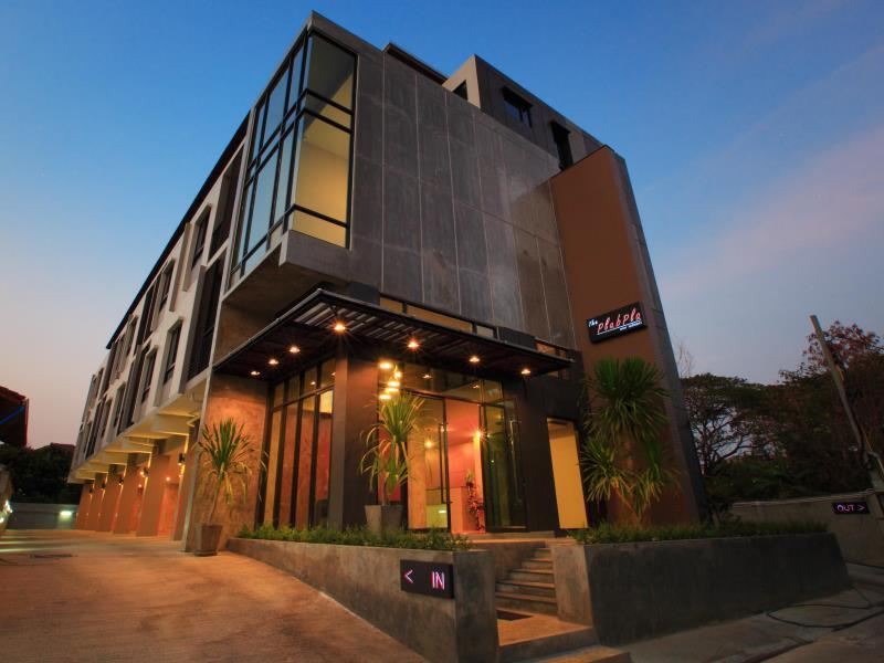 The Plubpla Serviced Apartment Hotels in Bangkok