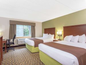 AmericInn by Wyndham Sheboygan