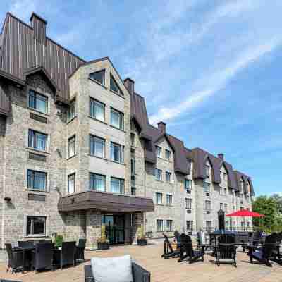 DoubleTree by Hilton Quebec Resort Hotel Exterior