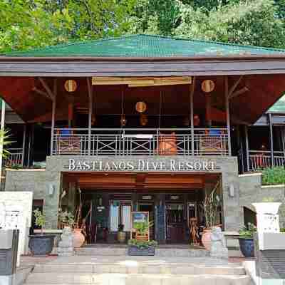 Bastianos Bunaken Dive Resort Hotel Exterior