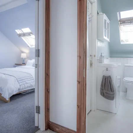 The Nest - 1 Bedroom Apartment - Tenby