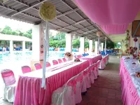 โฮมแลนด์ รีสอร์ท