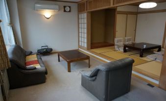 Otaru Ekimae Guest House Ito - Hostel