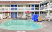 Motel 6 Medford, or - North Hotels in Central Point