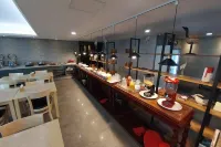 The First Hotel - breakfast
