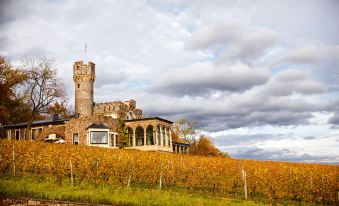 Relais & Chateaux Hotel Burg Schwarzenstein