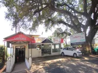 Hotel Mulberry Inn