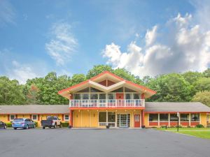 Econo Lodge Manchester Center