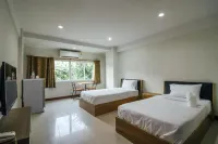DD Place Hoteles en Suphan Buri
