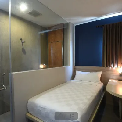 Mira Inn Rungkut Hotels near Gunung Anyar