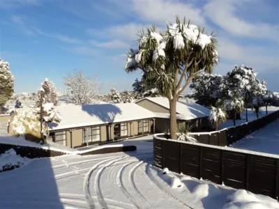 Ruapehu Mountain Motel & Lodge فنادق في Horopito