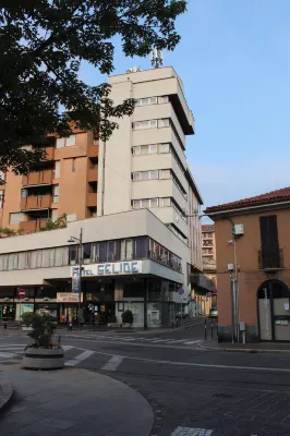 Hotel Selide Hotel dekat PalaBancoDesio