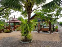 Sampaongern Home Stay Hotels near Khao Yoi