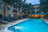 Courtyard Dallas Plano in Legacy Park - Uima-altaat