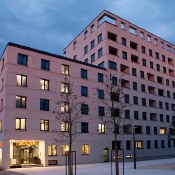 Hampton by Hilton Regensburg Hotels near Altes Rathaus