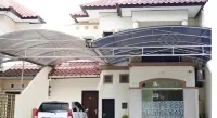 Galaxy Guest House Hotels in Sukolilo