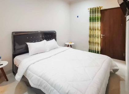 Rudi Rooms Near Stasiun Cikarang Mitra RedDoorz