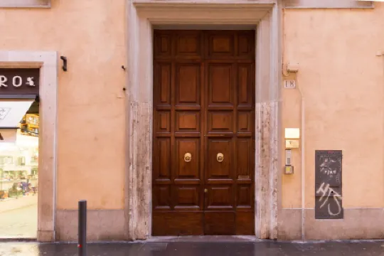 Terrace Pantheon Relais