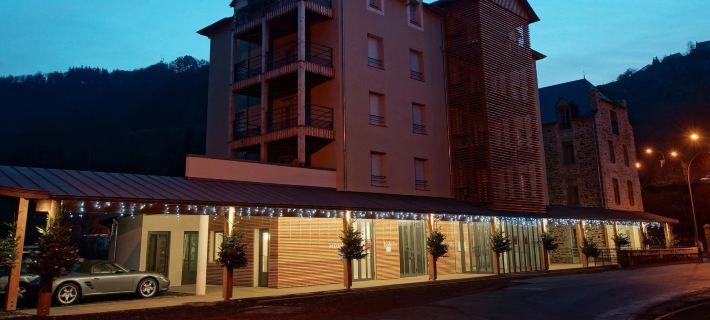 Coin d'Aubrac Hôtel Restaurant Spa de Luxe Отели в г. Канталь