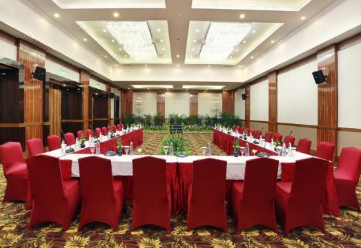 3. 쿠타 파라디소 ..