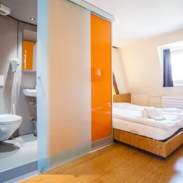 EasyHotel Basel - Self Service and Self Check-IN