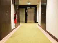 ポルト シティ ホテル パラーニョス周辺のホテル