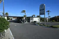 Hospitality Geraldton, SureStay Collection by Best Western Hotels near Seacrest Shopping Centre