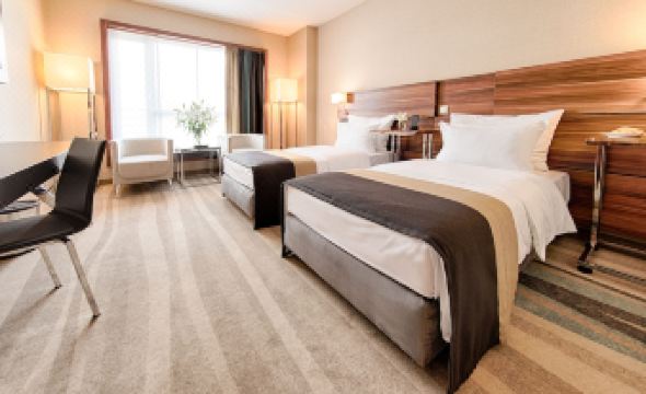 3. 바르샤바 플라자..