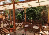 Tropics Hotel - Ultra All Inclusive Hotels in Светий Влас