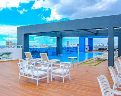 Tower Central - New Luxury - Ocean View Hotels in 