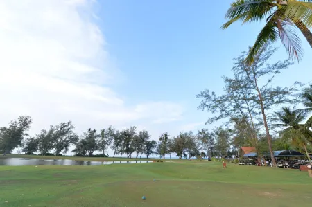 Kijal Family Apartment Отели рядом с достопримечательностью «Pantai Muara Sungai Kerteh»