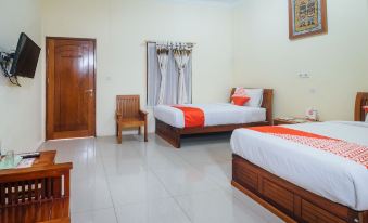 OYO 1300 Crecia Guest House