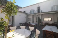 Guesthouse Alexandra - بيوت ضيافة