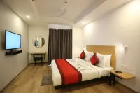 The Roseman Hotel and Suites Hotels near Raj chopla modinagar