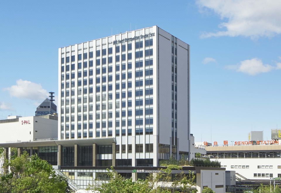 3. 호텔 메트로폴리..