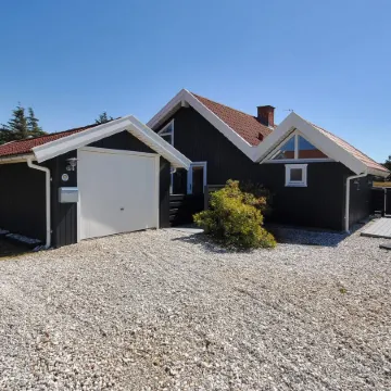 "Bente" - 800m from the Sea