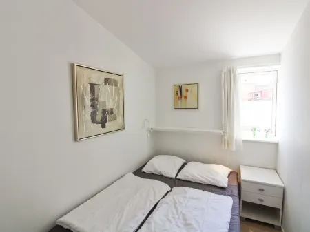 "Thyrne" - 500m from the Sea