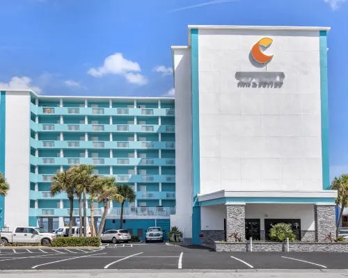 Comfort Inn & Suites Daytona Beach Oceanfront Hotels in der Nähe von Amphitheater Daytona Beach Bandshell