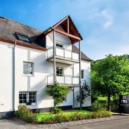 Weingut & Gästehaus Christoph Clüsserath Отели в г. Триттенхайм