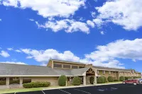 AmericInn by Wyndham Dickinson