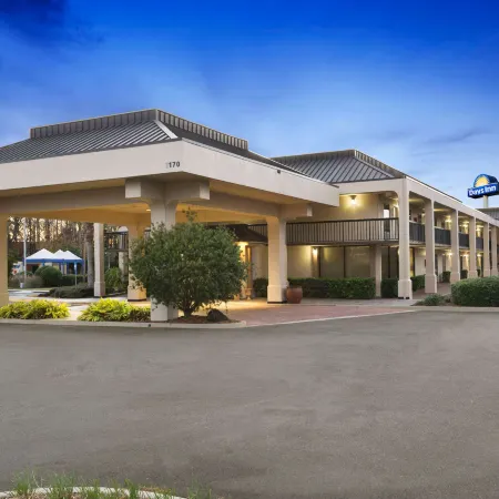 Days Inn by Wyndham Jacksonville Airport