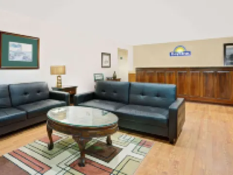 Days Inn by Wyndham Savannah Hotels in Hardin County
